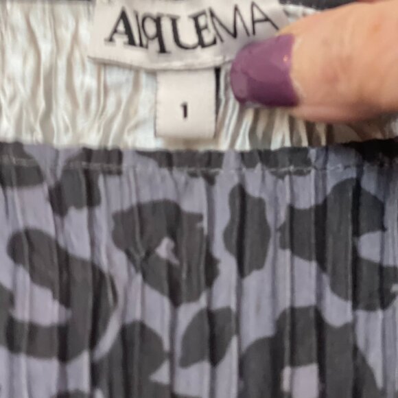 ALQUEMA SMASH POCKET DRESS - Picture 3 of 3